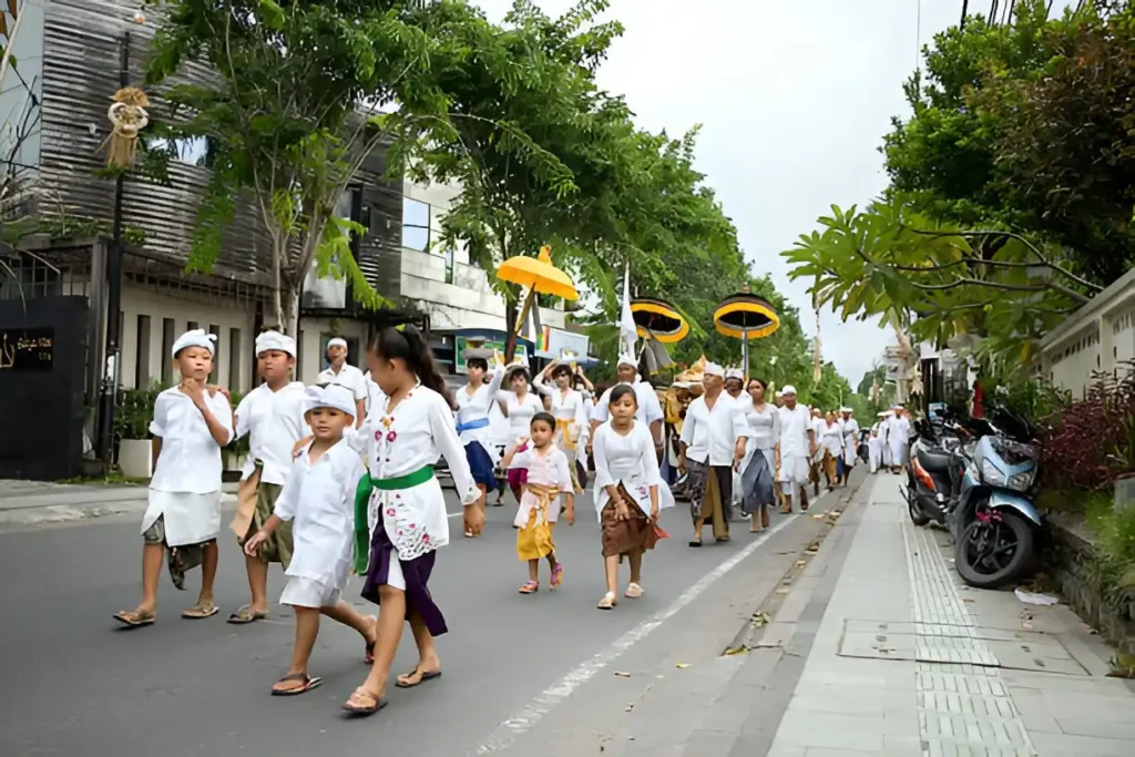 galungan and kuningan culture in bali