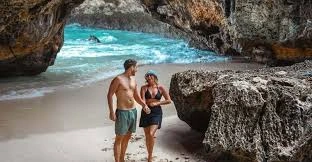 suluban beach for couple