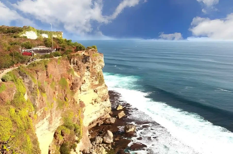 Ultimate Guide To The Bukit Peninsula Bali: Best Beaches, Things to Do & Travel Tips