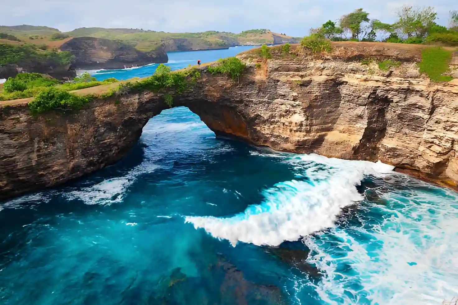 Broken Beach Viewpoint in Nusa Penida