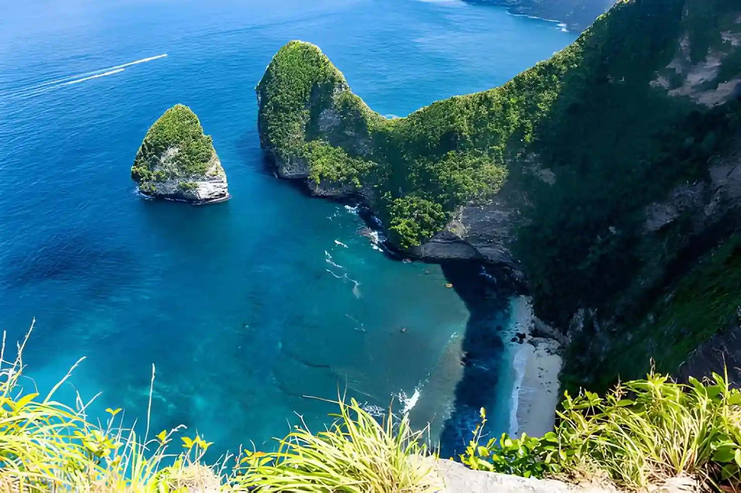 Paluang Cliff Point In Nusa Penida